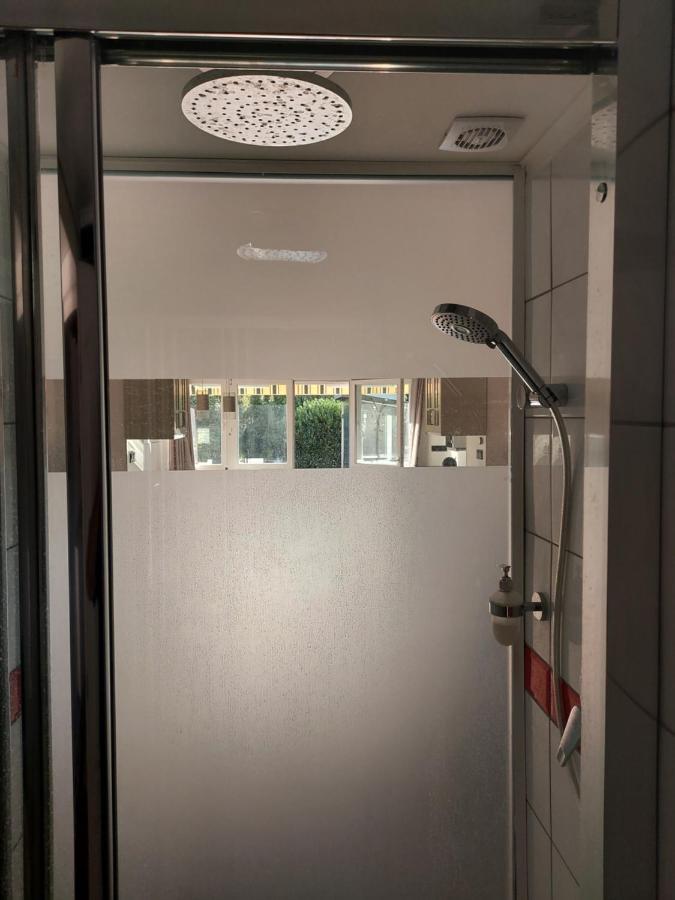 Апартаменти 2+2Szemelyes Apartman Kerttel Секешфегервар Екстер'єр фото